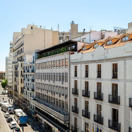 Dobo Madrid Callao Exterior photo